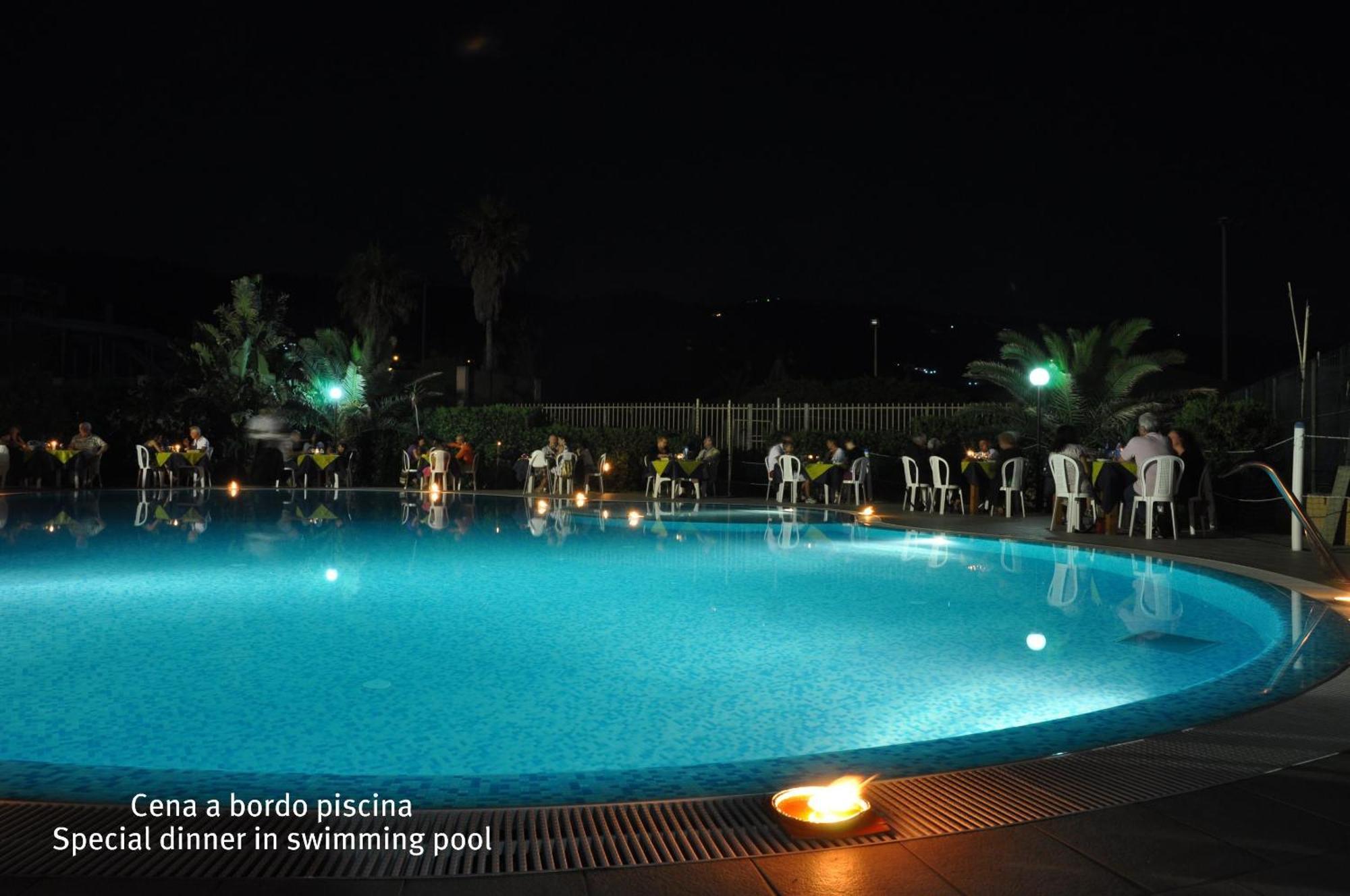 Hotel Residence Riviera Calabra Zambrone Esterno foto
